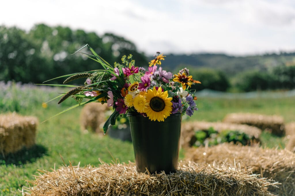 DIY Flower bucket